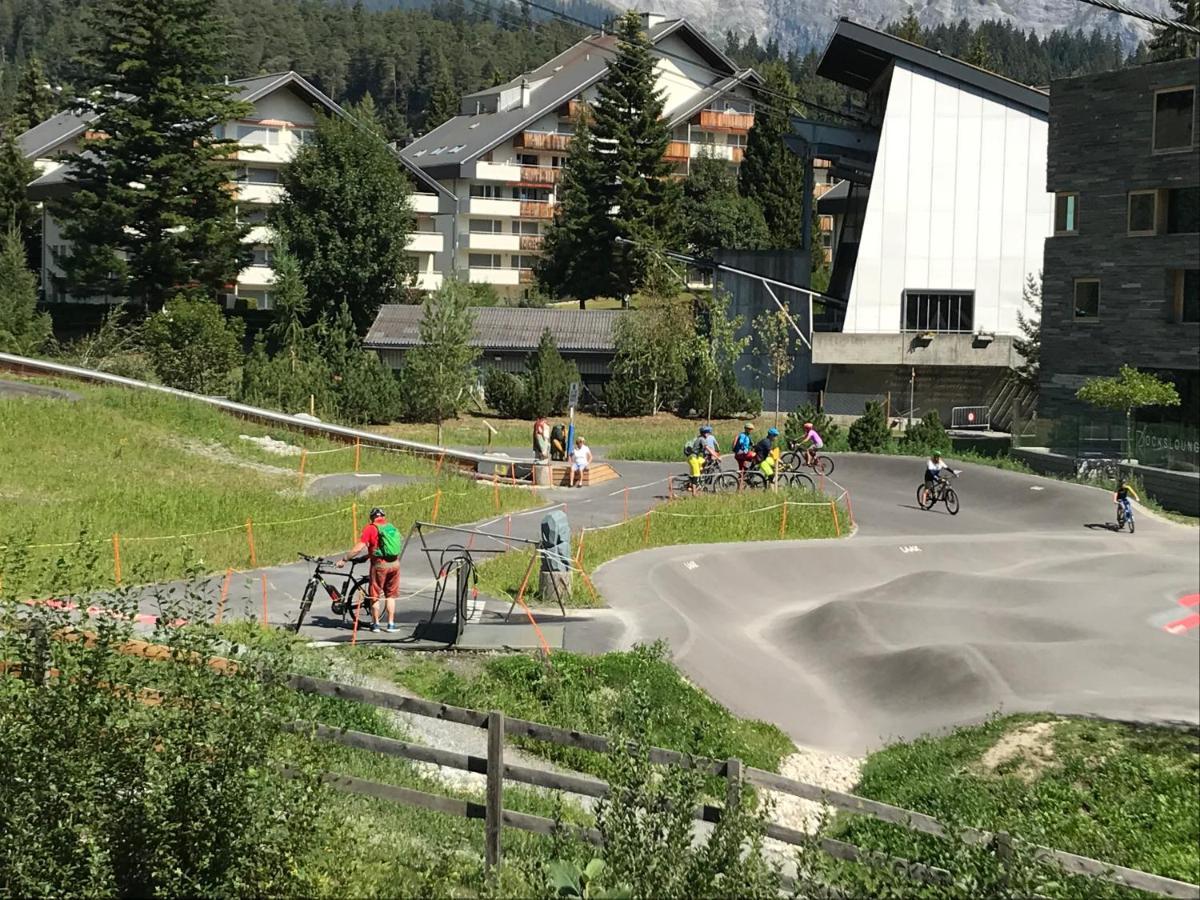 Ferienwohnung Laax Mit Traumblick, Grossem Balkon Und Terrasse Exterior foto